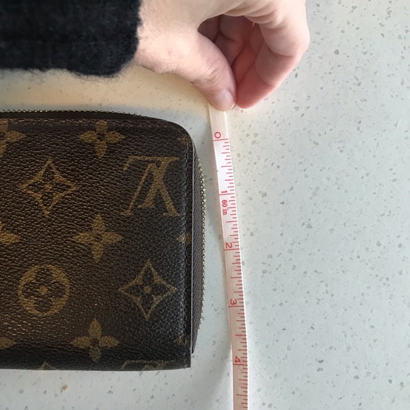 Louis Vuitton Zippy Wallet - Picture 3 of 3